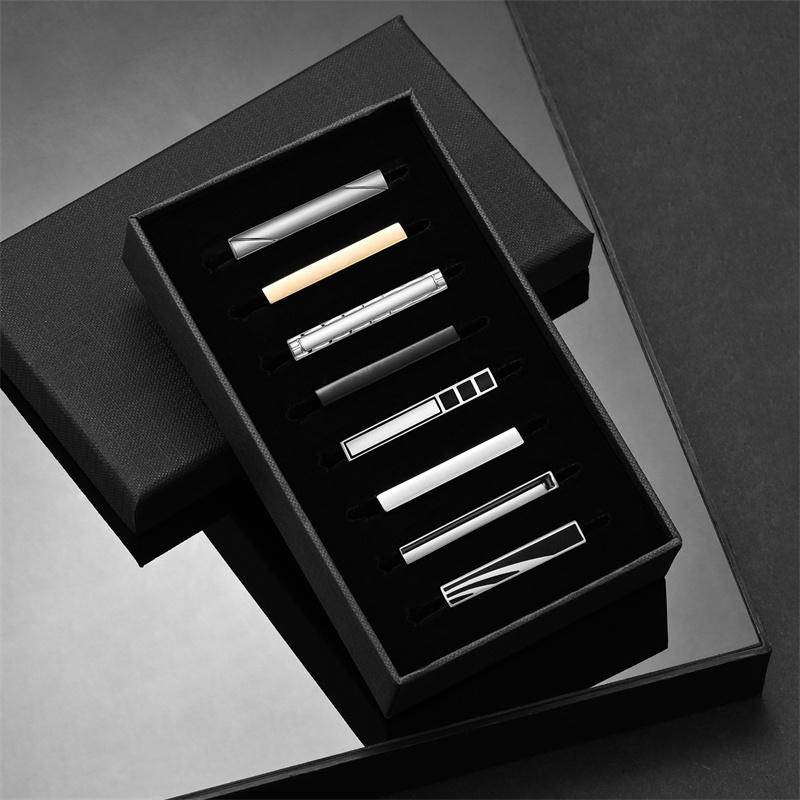 Model Kit Iron Man - 8 PCS Short Tie Clips Set