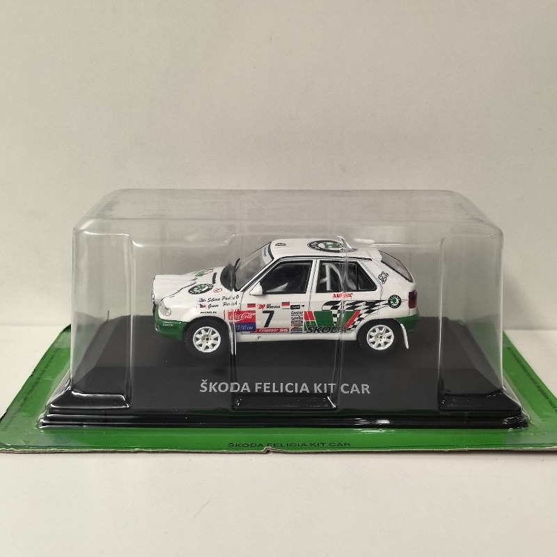Diecast IXO 1:43 Scale SKODA F - Model Kit Cars recension och pris