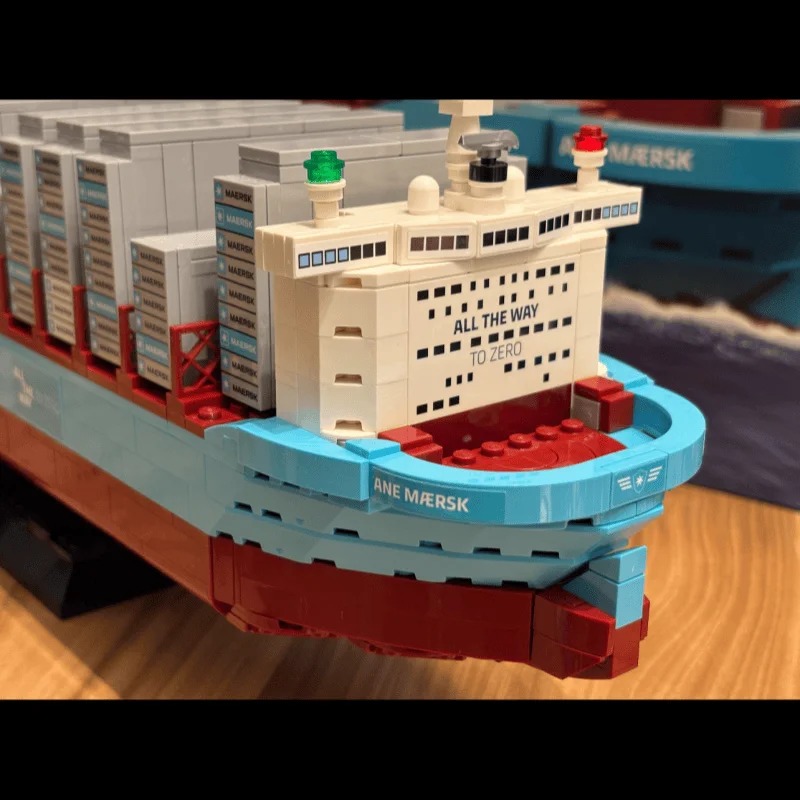 New 2026 Dual-Fuel Container V - Model Kit Walmart recension och pris
